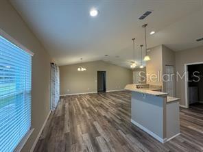 Image 6 of 15 For 226 Oak Circle