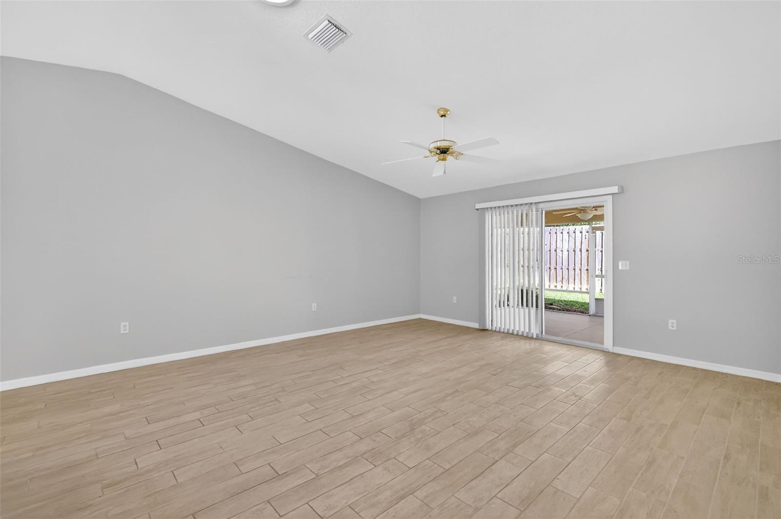 Image 16 of 34 For 8907 141st Loop