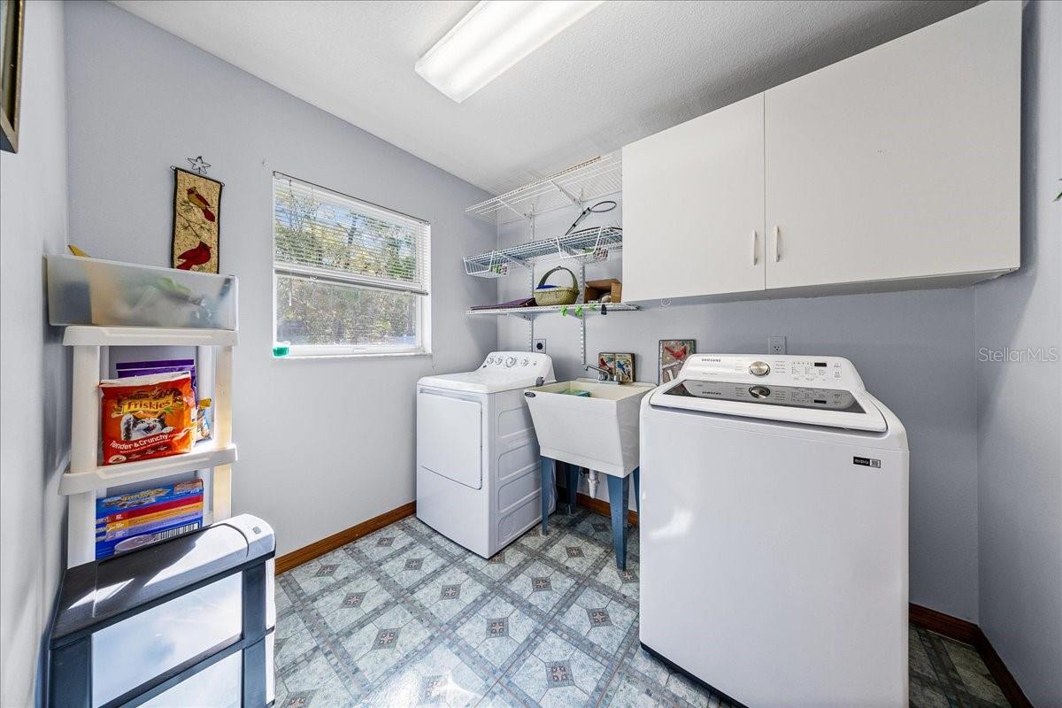 Image 21 of 41 For 11 63rd Terrace