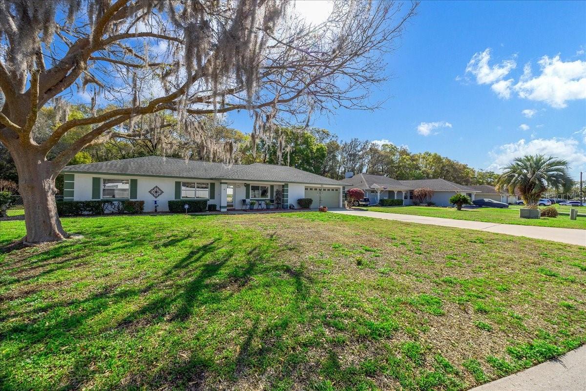 Image 33 of 41 For 11 63rd Terrace