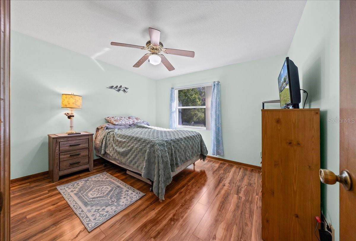 Image 8 of 41 For 11 63rd Terrace