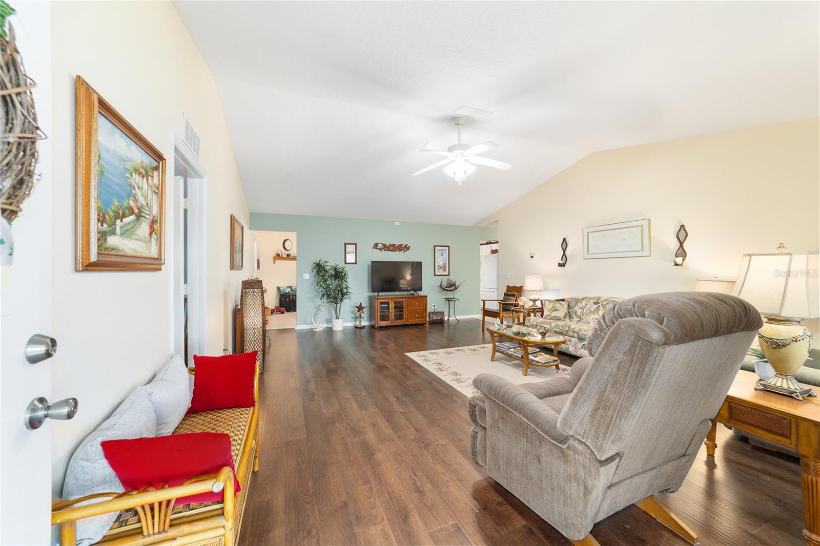 Image 17 of 48 For 9708 97th Street