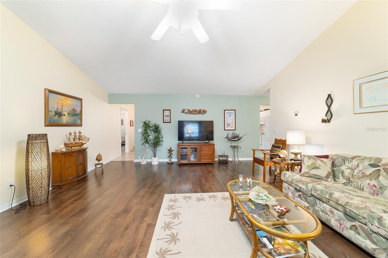 Image 23 of 48 For 9708 97th Street