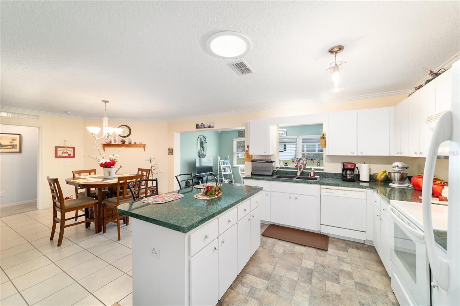 Image 27 of 48 For 9708 97th Street