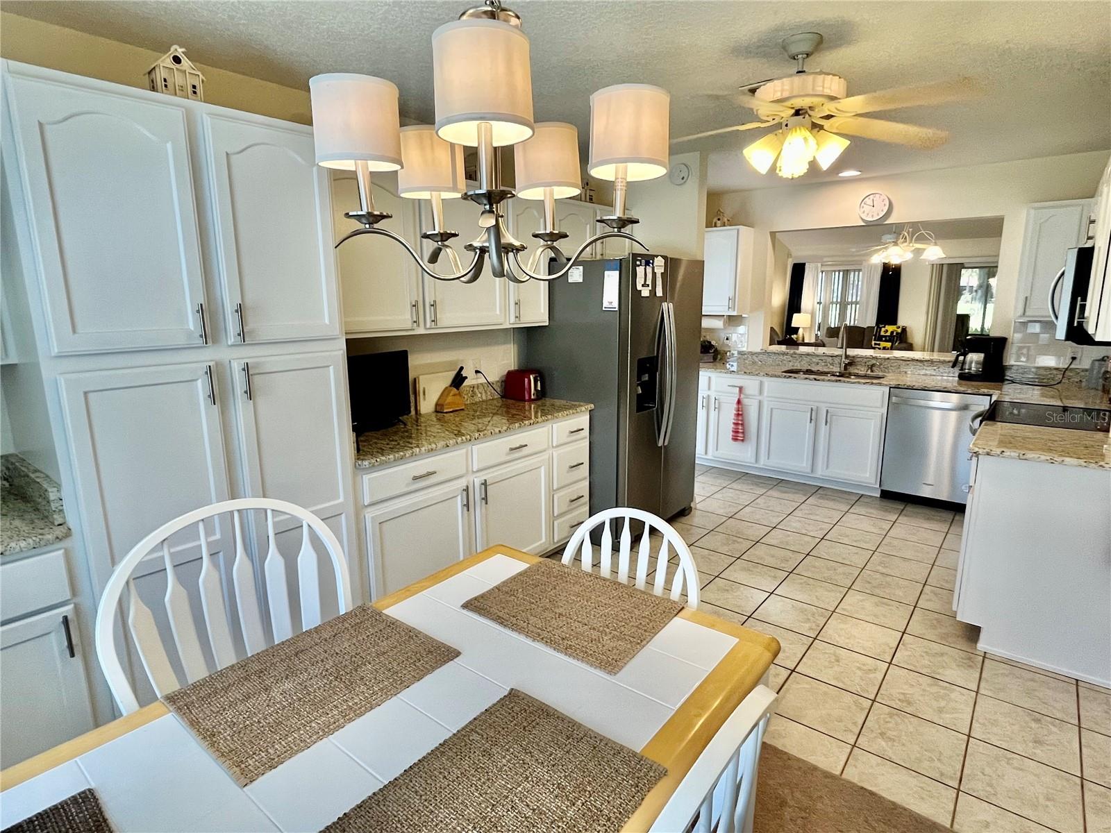 Image 12 of 25 For 430 Aldama Avenue