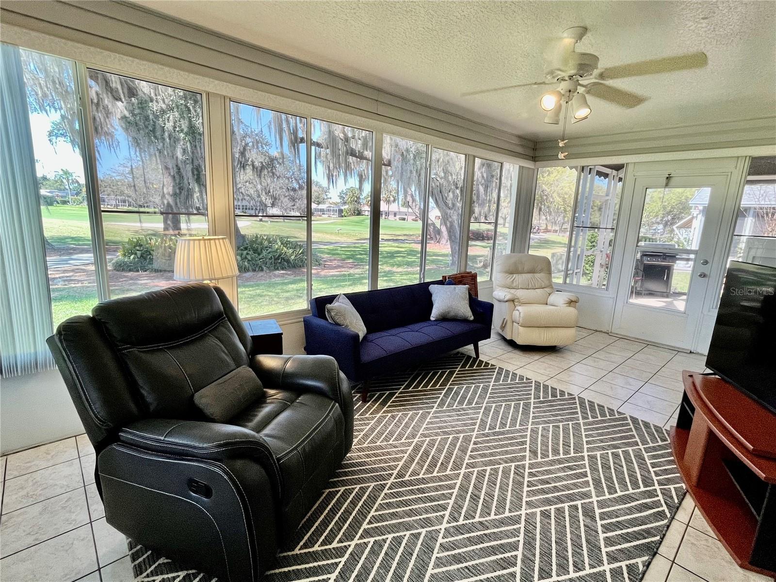 Image 23 of 25 For 430 Aldama Avenue