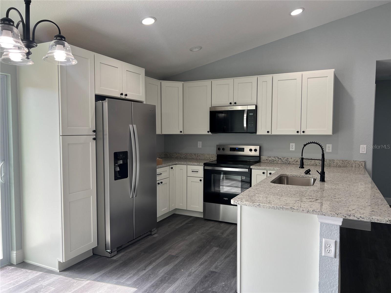 Image 4 of 13 For 14667 79th Terrace Road