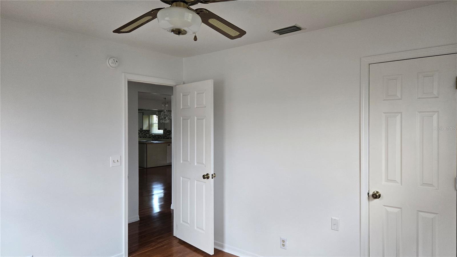 Image 6 of 9 For 3341 44th Court