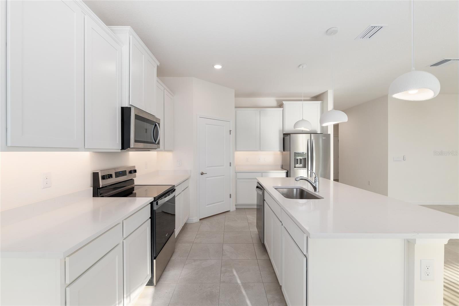 Image 21 of 63 For 3972 48th Terrace Road