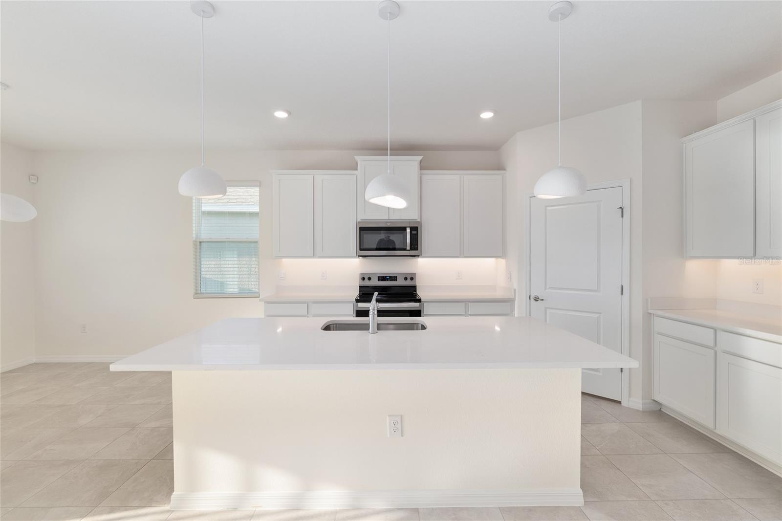 Image 24 of 63 For 3972 48th Terrace Road