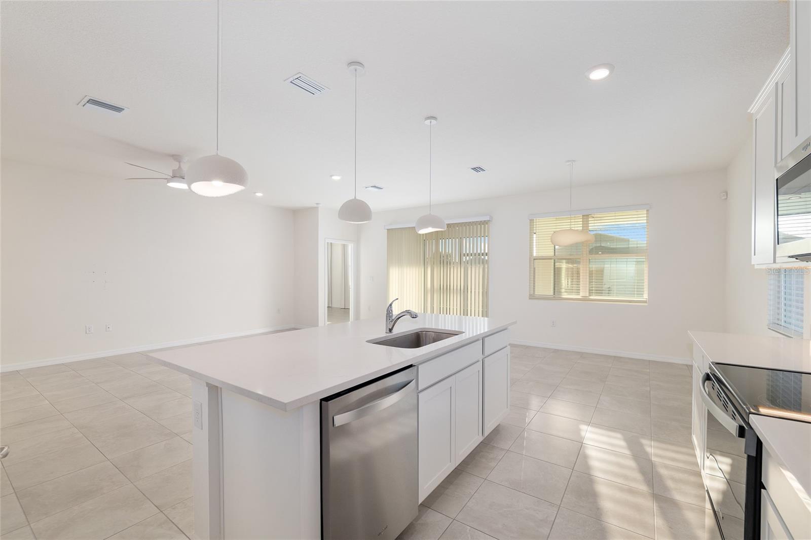 Image 26 of 63 For 3972 48th Terrace Road