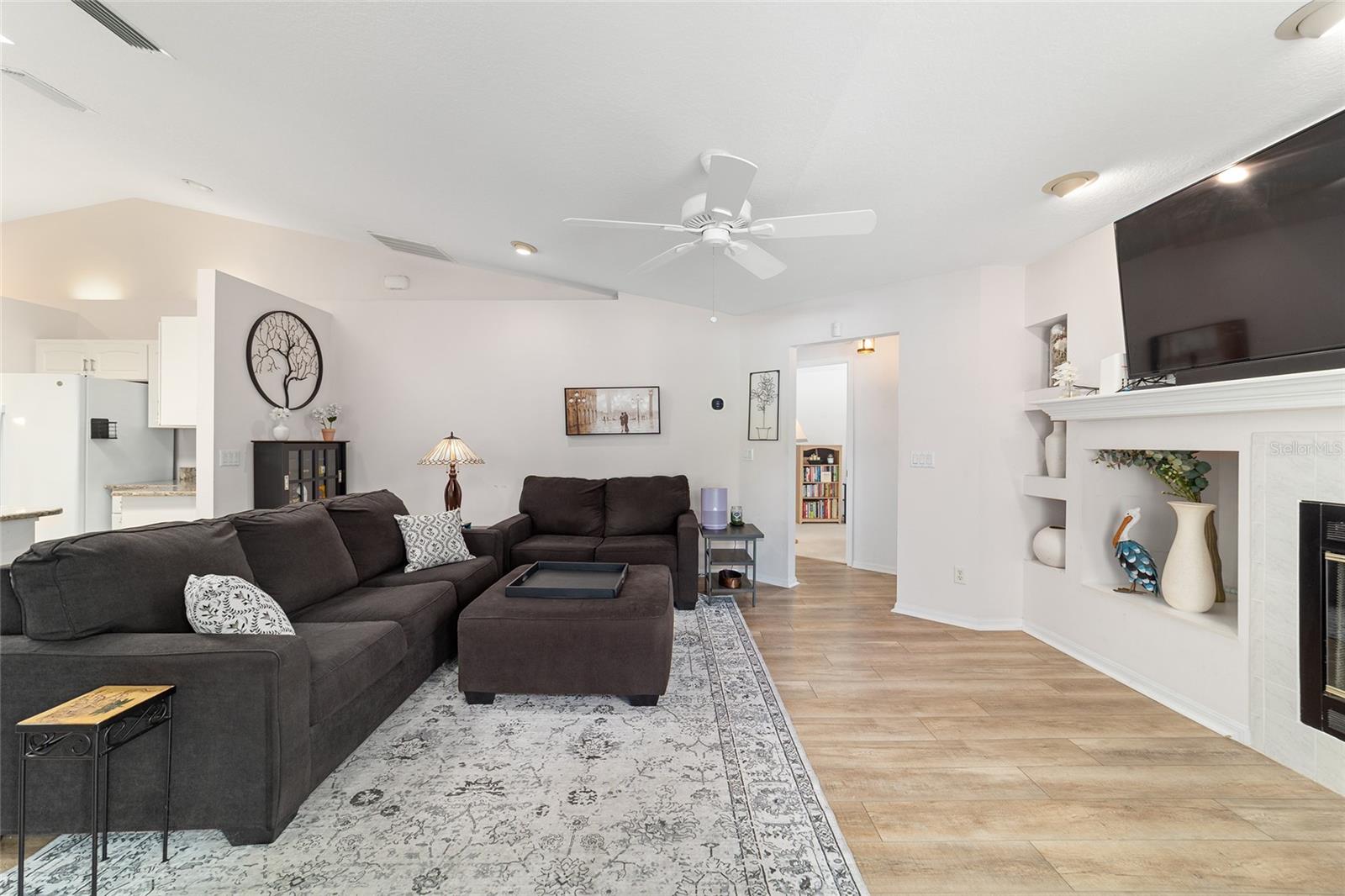 Image 17 of 64 For 4718 32nd Street