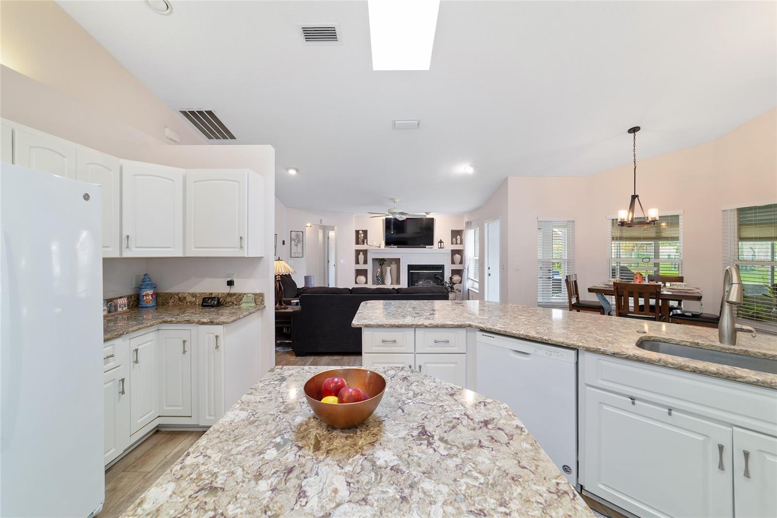 Image 28 of 64 For 4718 32nd Street