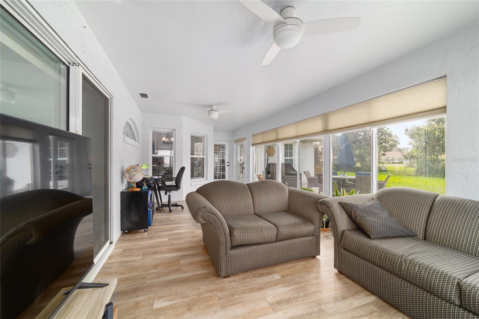 Image 47 of 64 For 4718 32nd Street