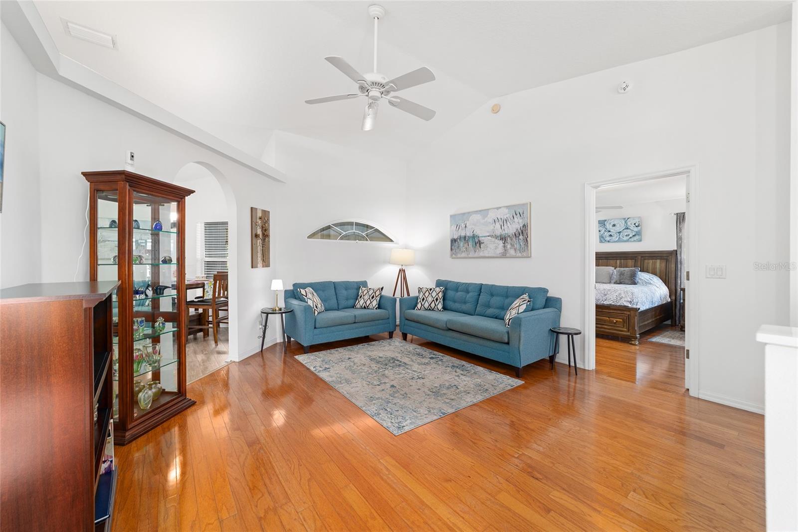 Image 9 of 64 For 4718 32nd Street