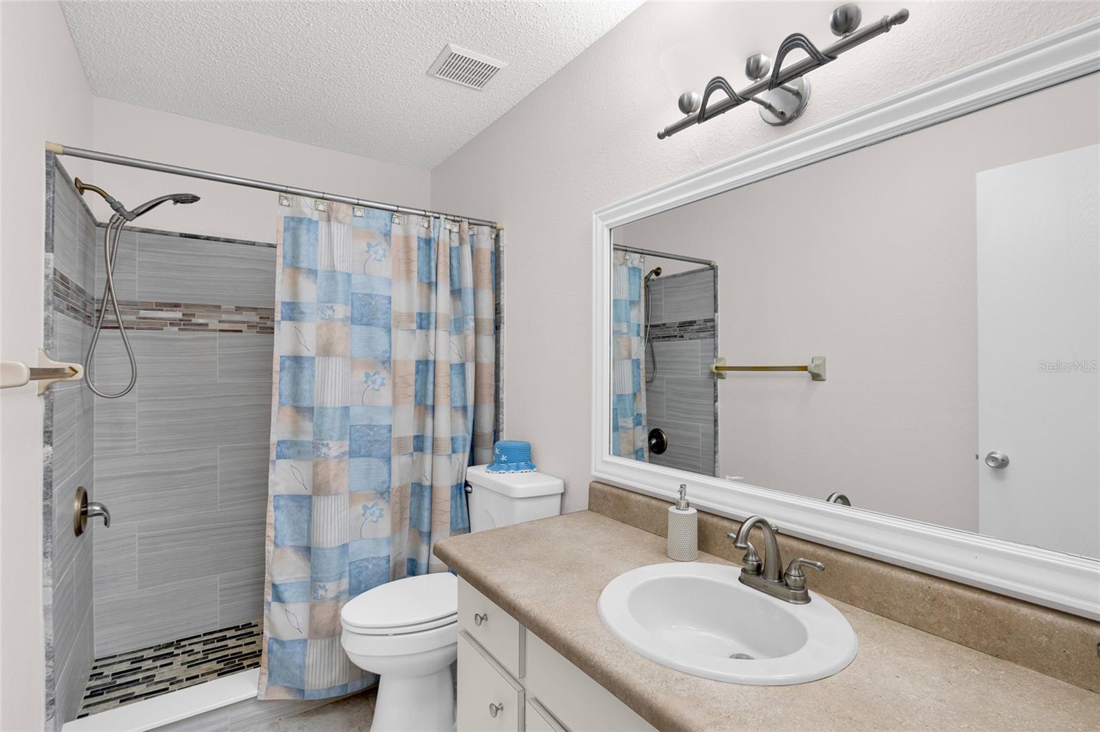 Image 20 of 35 For 8883 93rd Lane E