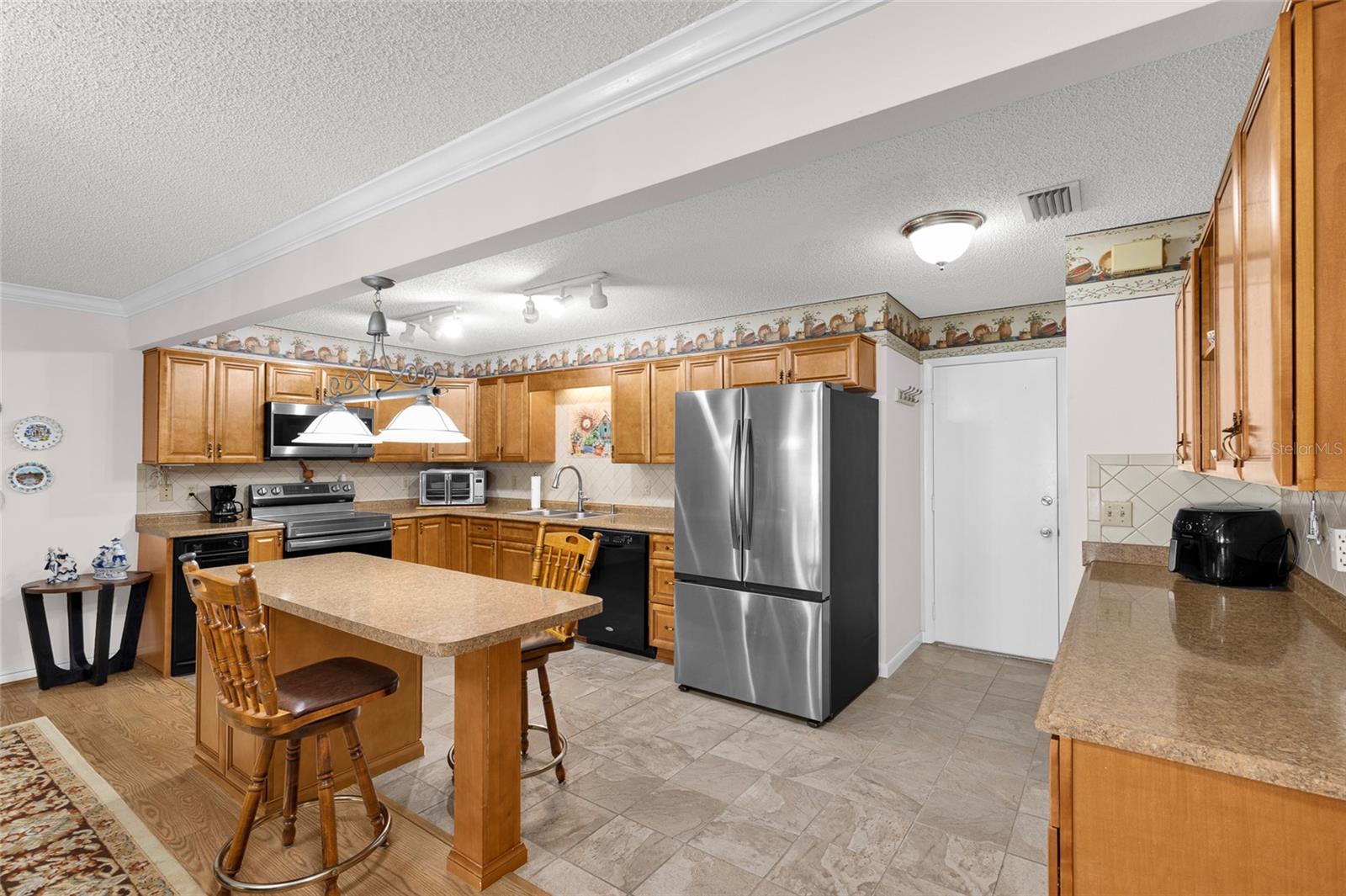 Image 6 of 35 For 8883 93rd Lane E