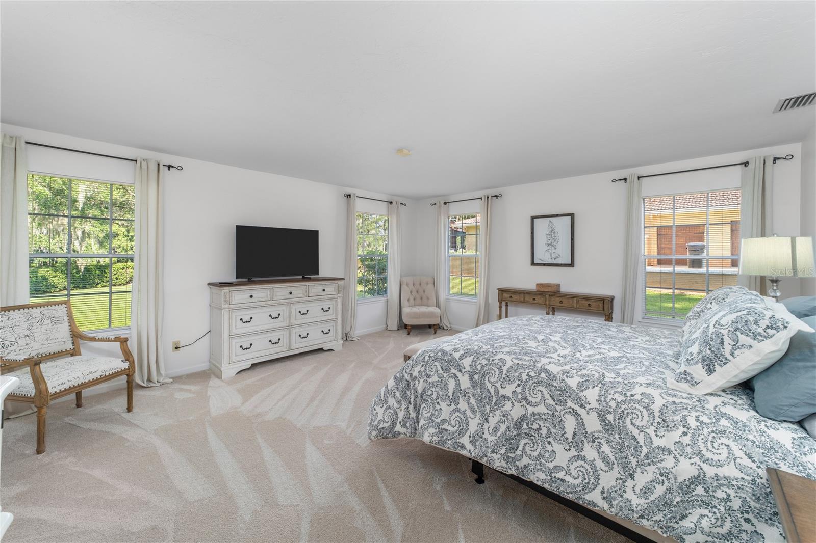 Image 18 of 48 For 5310 78th Court