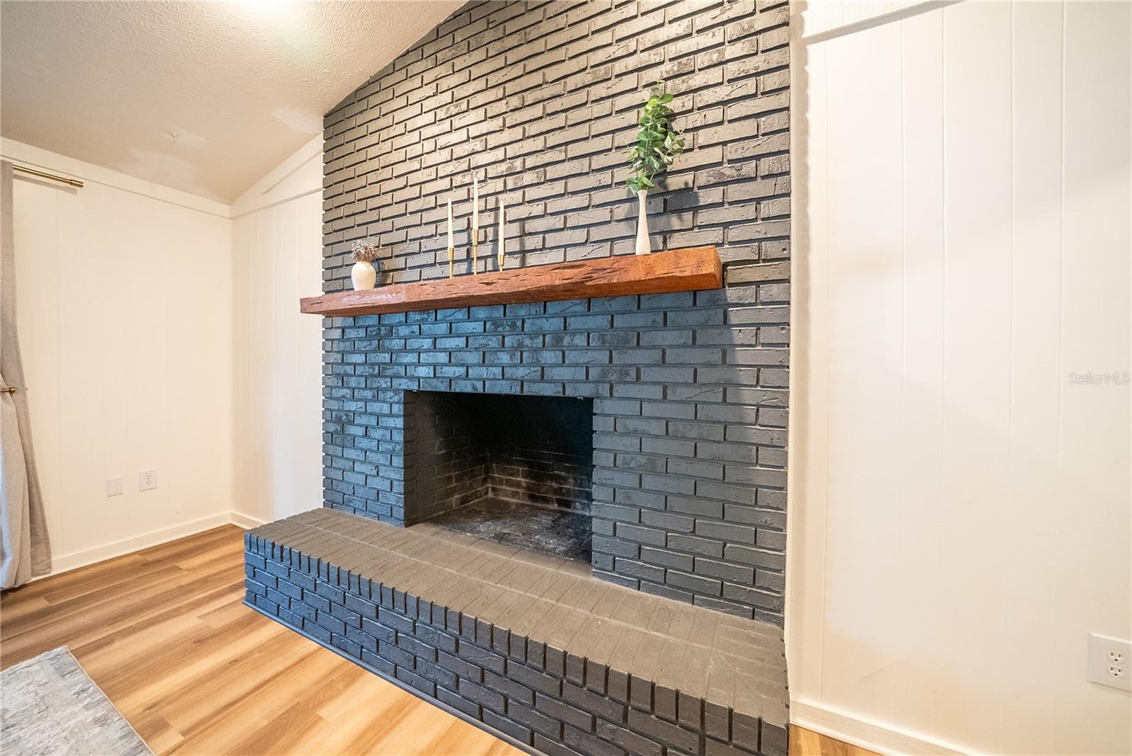 Image 7 of 36 For 4235 12th Place