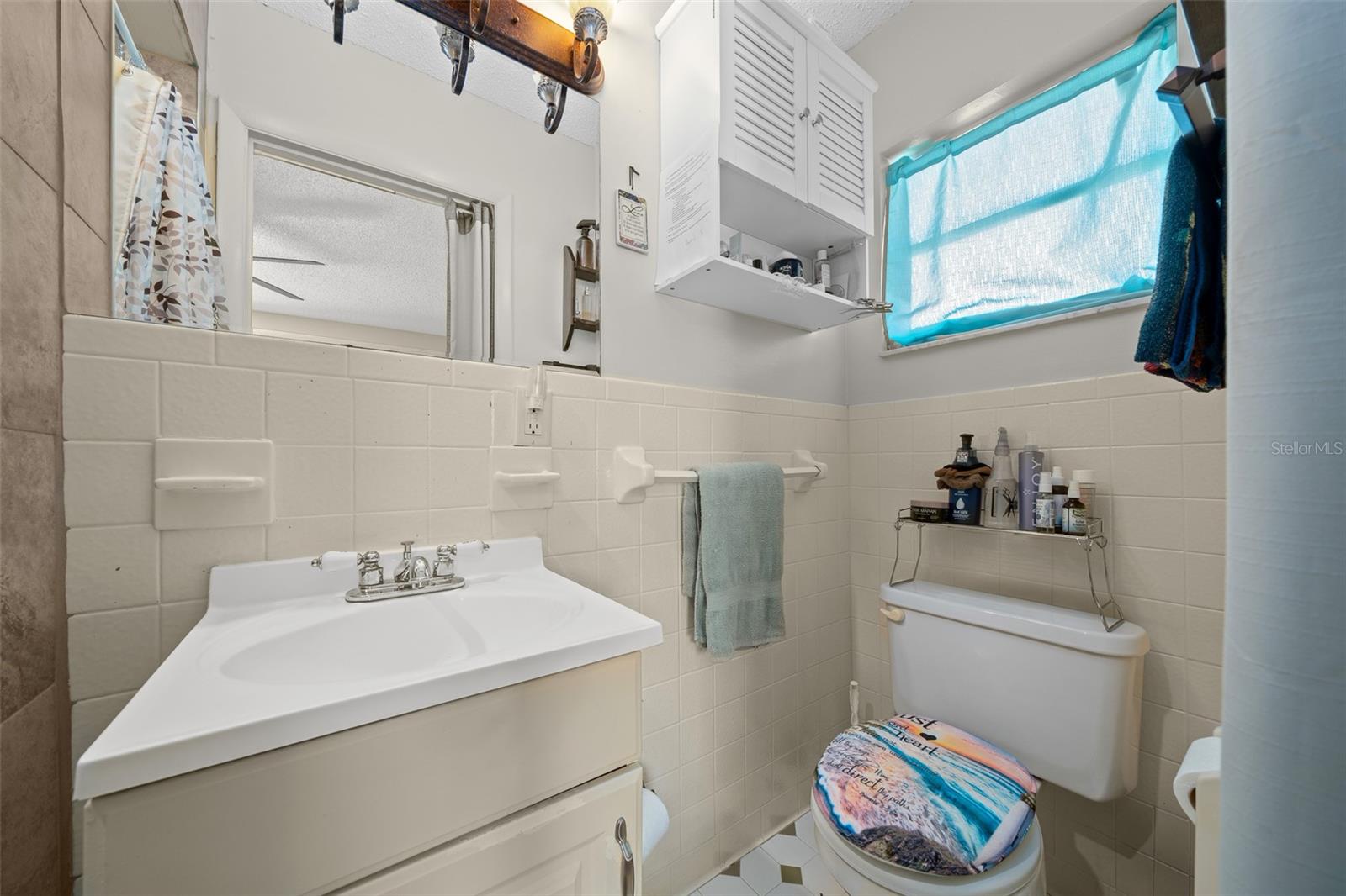 Image 11 of 38 For 2004 52nd Street