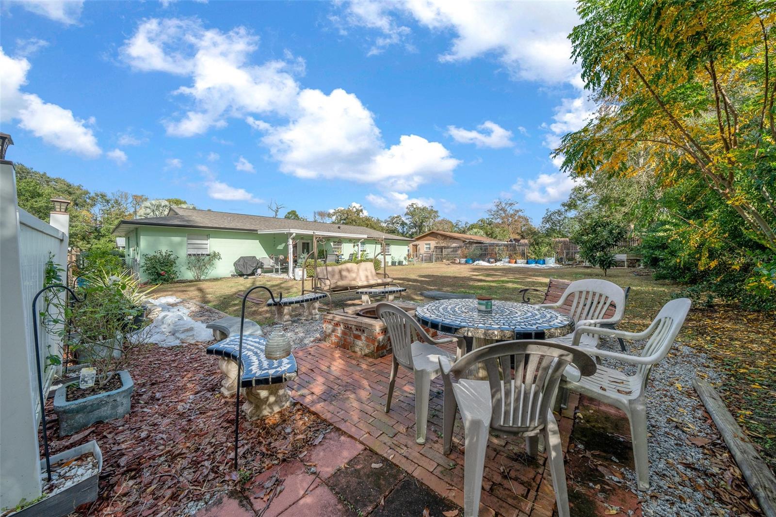 Image 31 of 38 For 2004 52nd Street