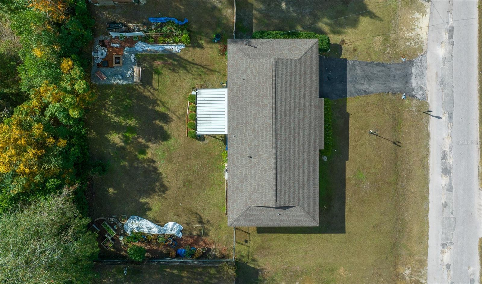 Image 34 of 38 For 2004 52nd Street