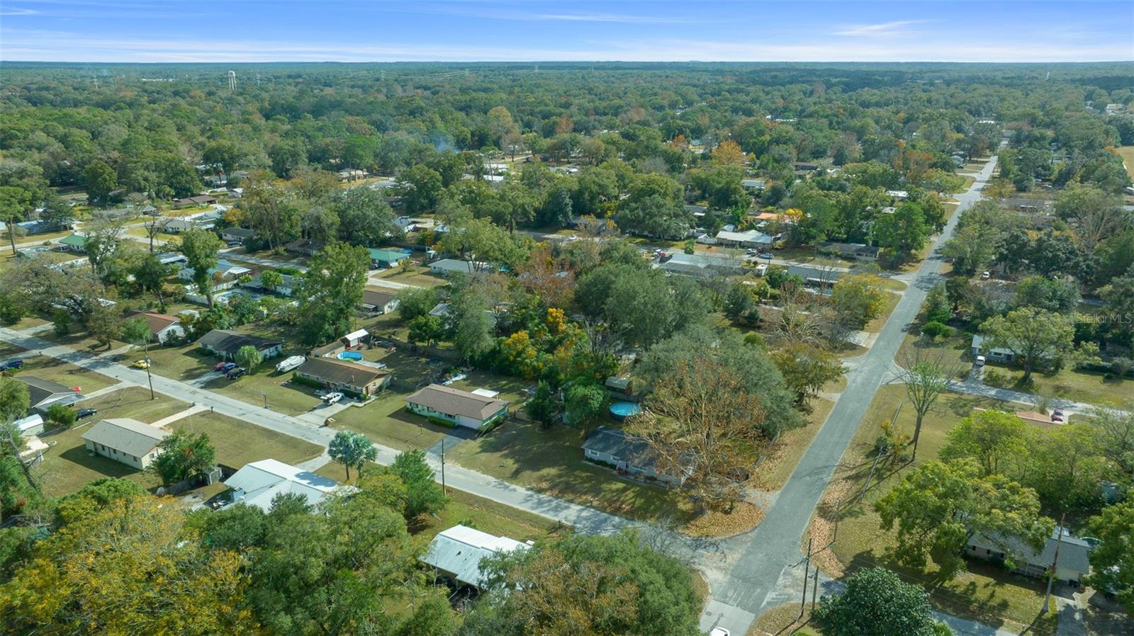 Image 6 of 38 For 2004 52nd Street