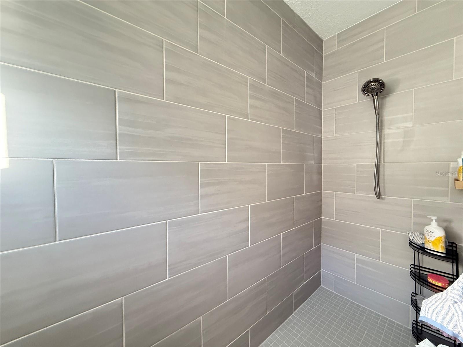 Image 20 of 35 For 7656 74th Loop