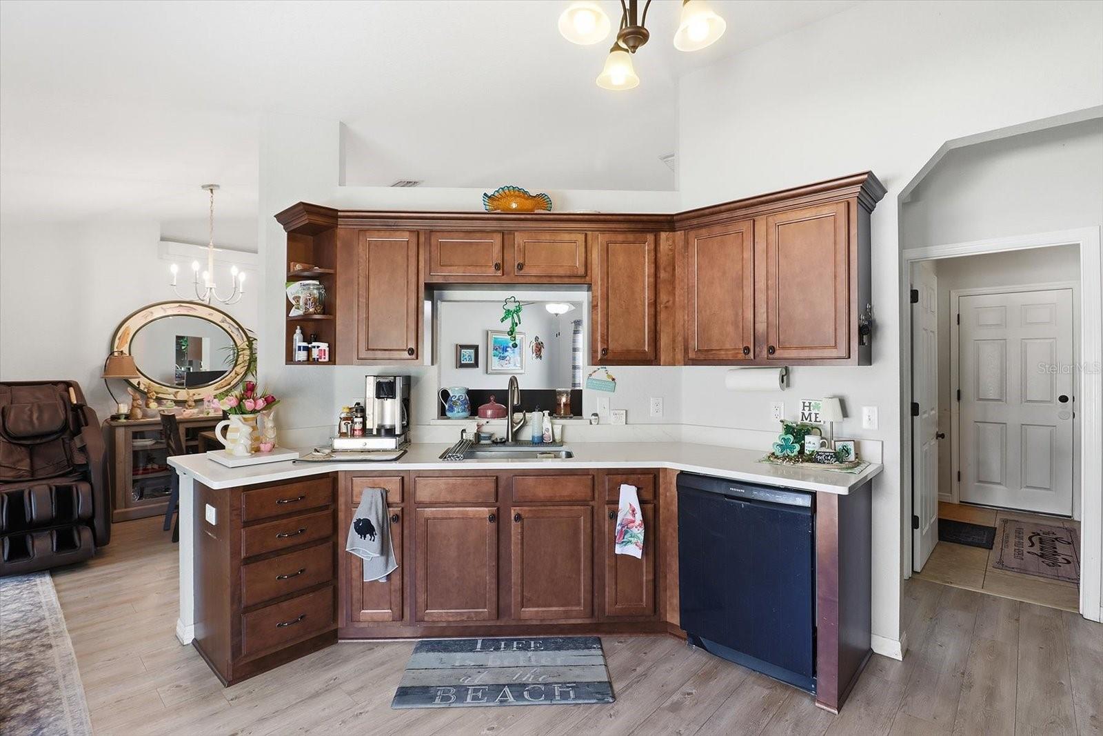 Image 13 of 41 For 6203 Hobson Terrace