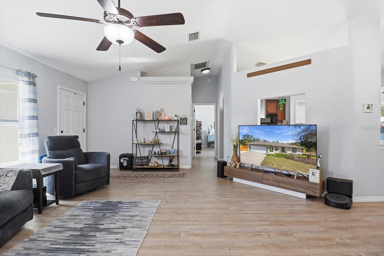 Image 16 of 41 For 6203 Hobson Terrace