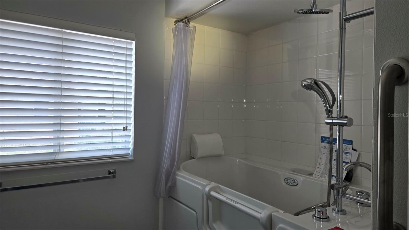 Image 14 of 22 For 5552 18th Street