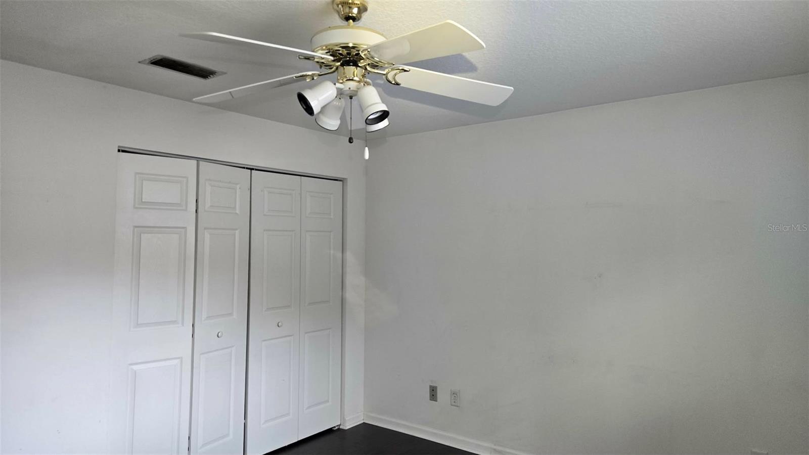 Image 15 of 22 For 5552 18th Street