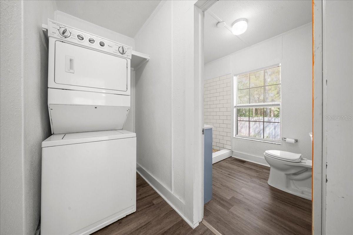 Image 20 of 59 For 945 20th Street