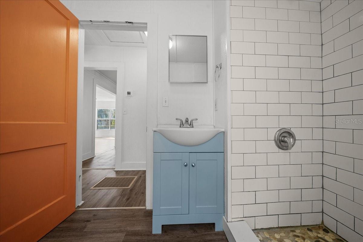 Image 23 of 59 For 945 20th Street