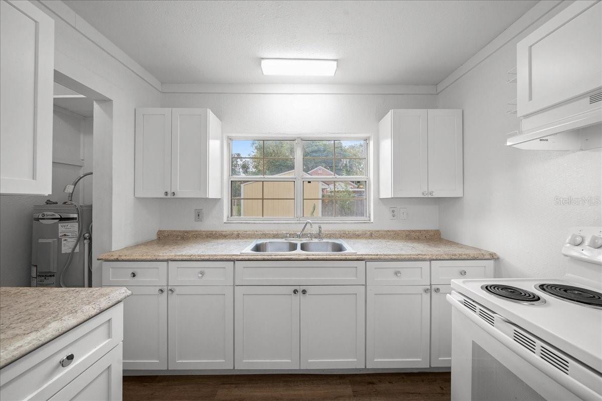 Image 25 of 59 For 945 20th Street