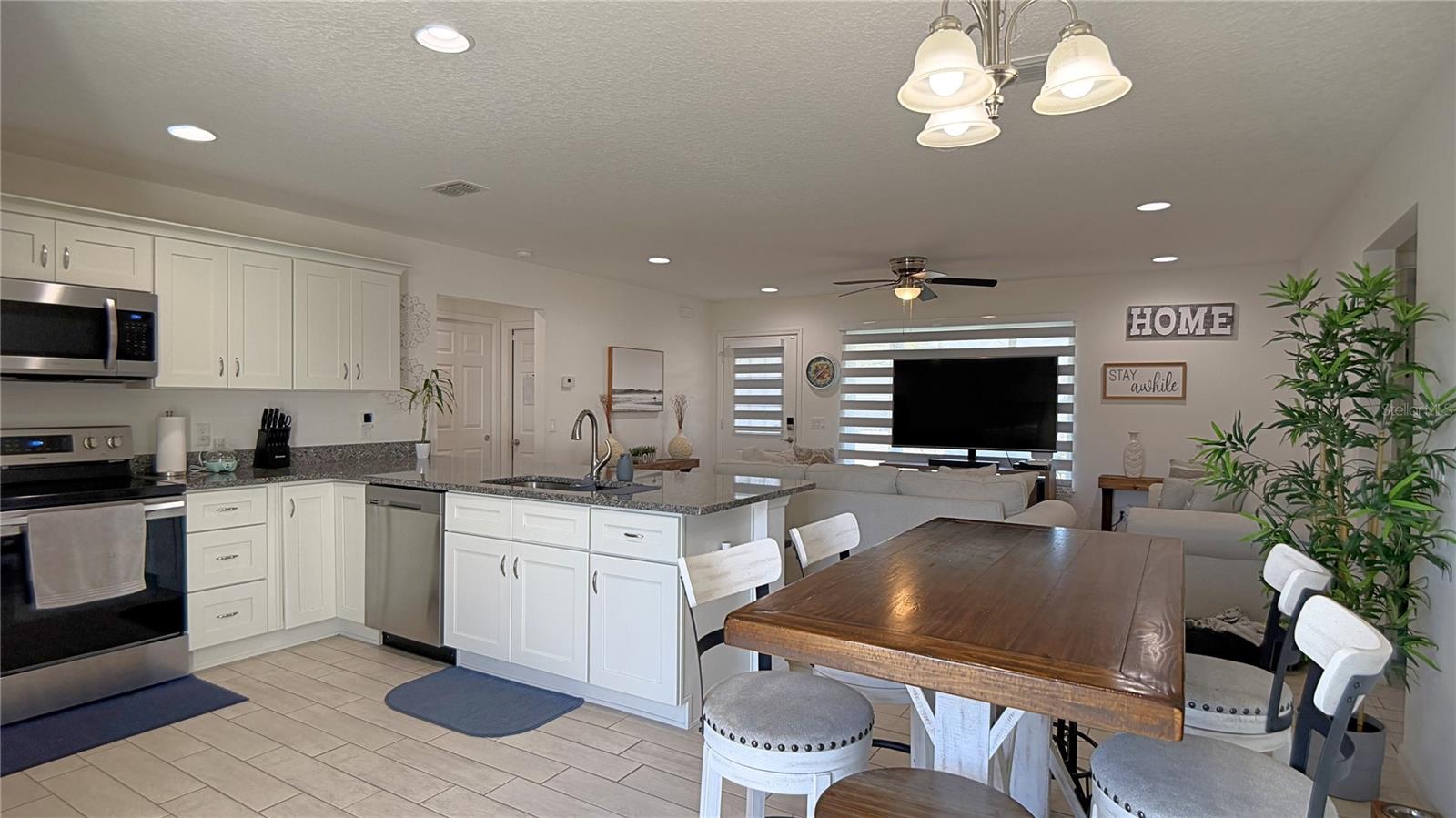 Image 10 of 43 For 35 Laurel Course