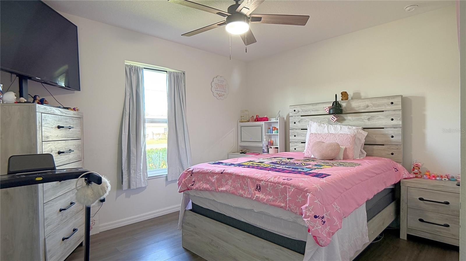 Image 15 of 43 For 35 Laurel Course