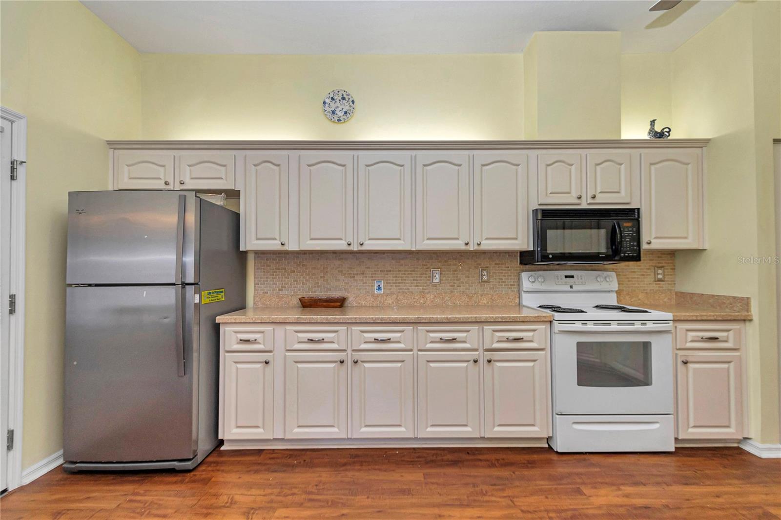 Image 12 of 30 For 7913 115th Loop