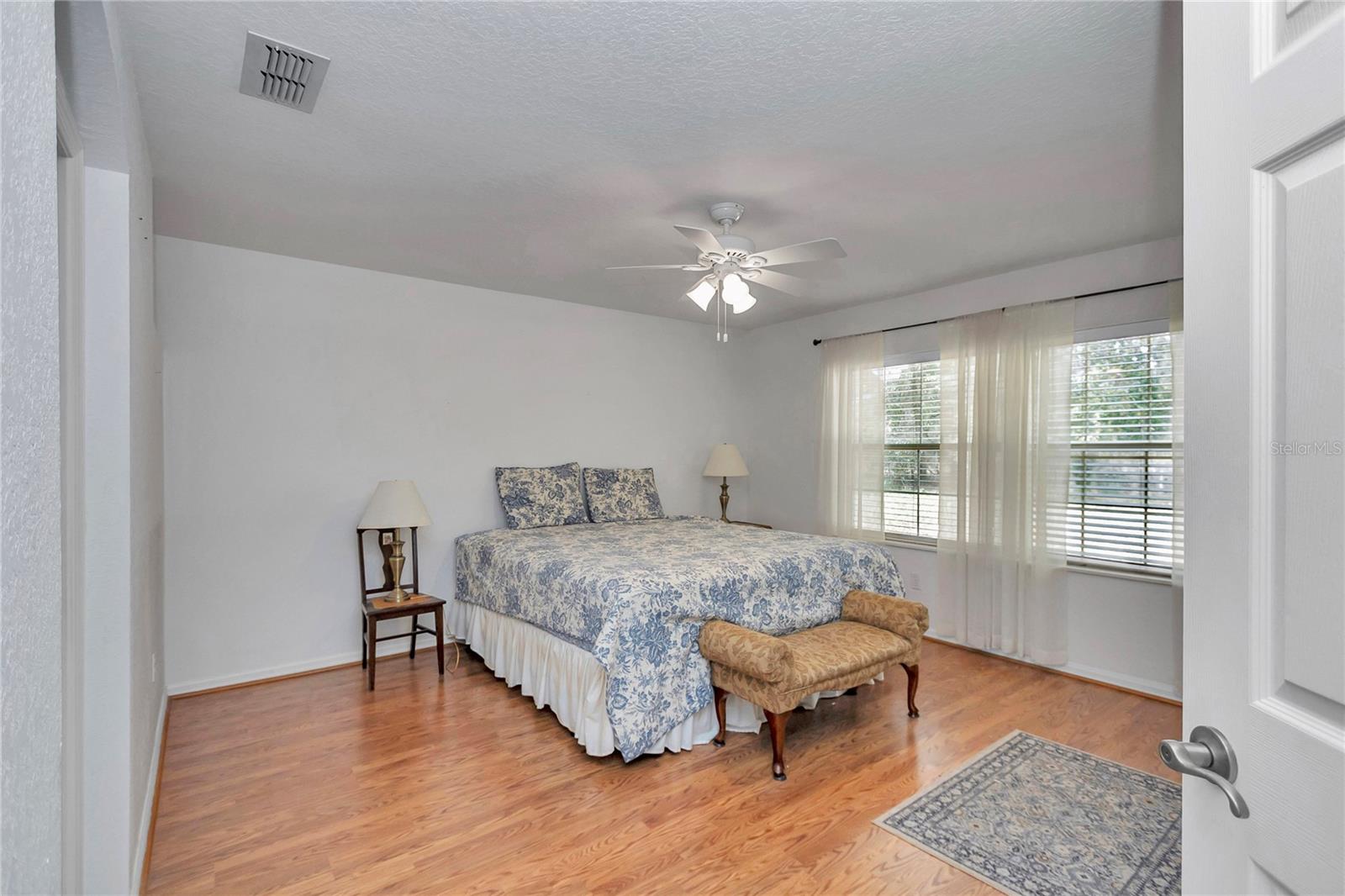 Image 14 of 30 For 7913 115th Loop