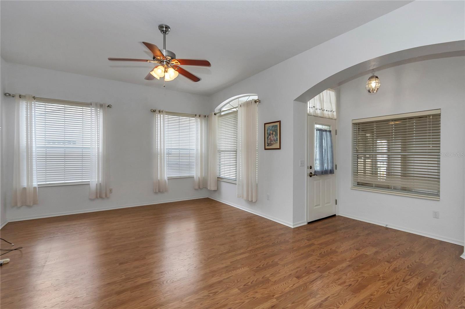 Image 8 of 30 For 7913 115th Loop