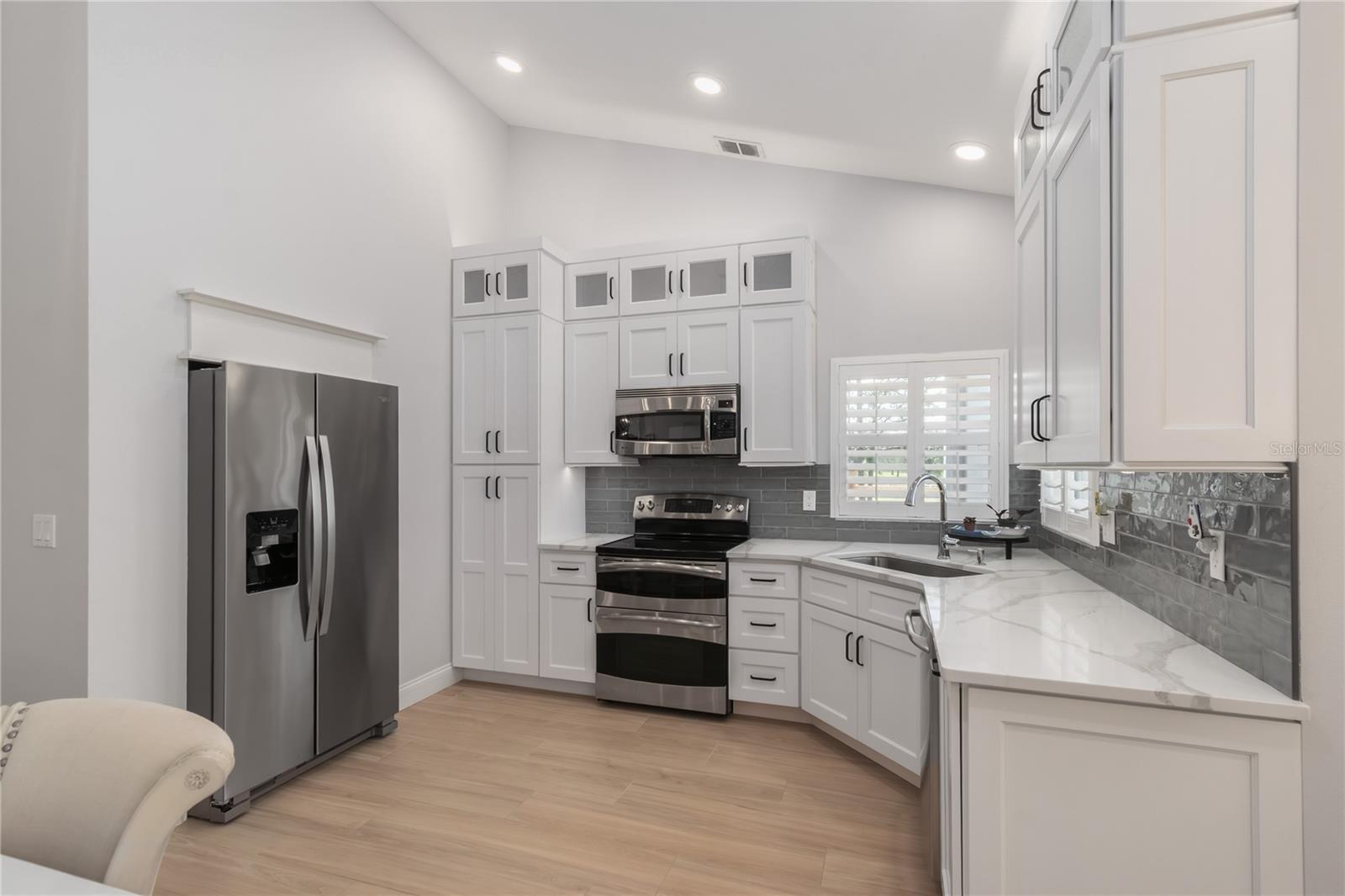 Image 15 of 68 For 10516 27th Avenue