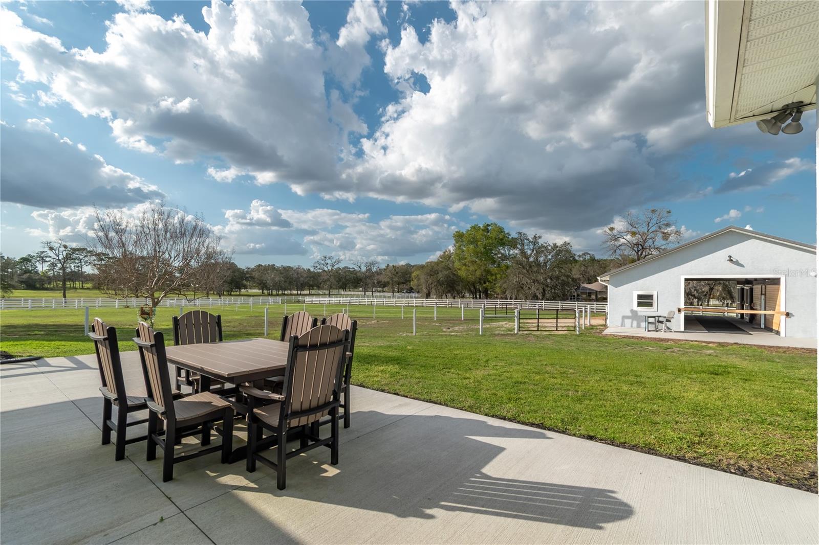 Image 43 of 68 For 10516 27th Avenue