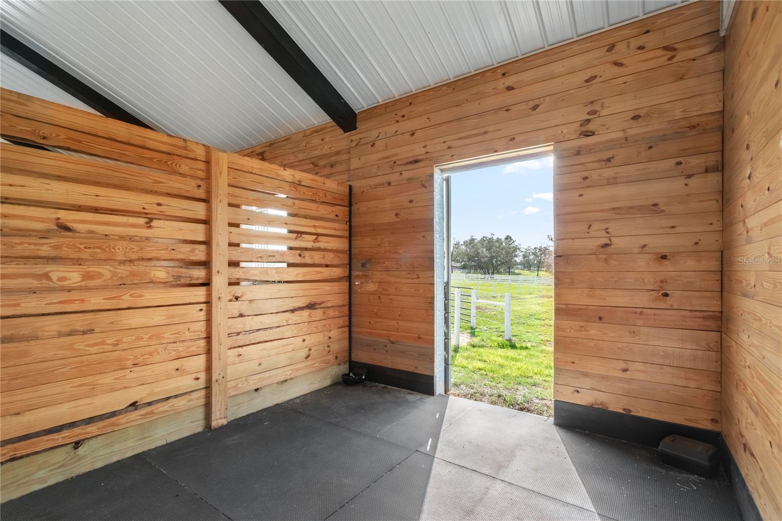 Image 49 of 68 For 10516 27th Avenue