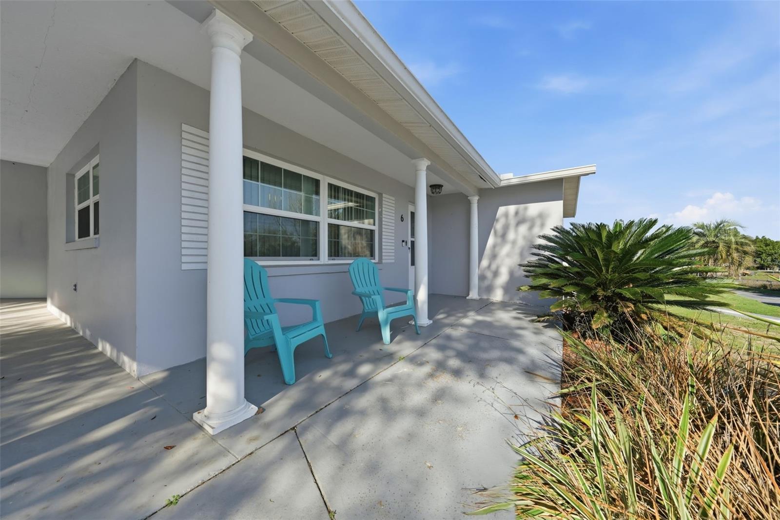 Image 2 of 45 For 6 Oak Hollow Drive