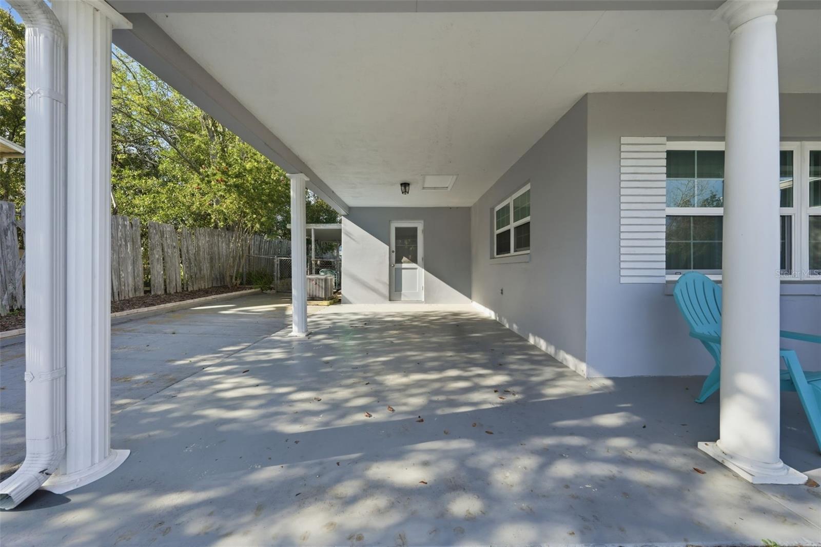 Image 3 of 45 For 6 Oak Hollow Drive