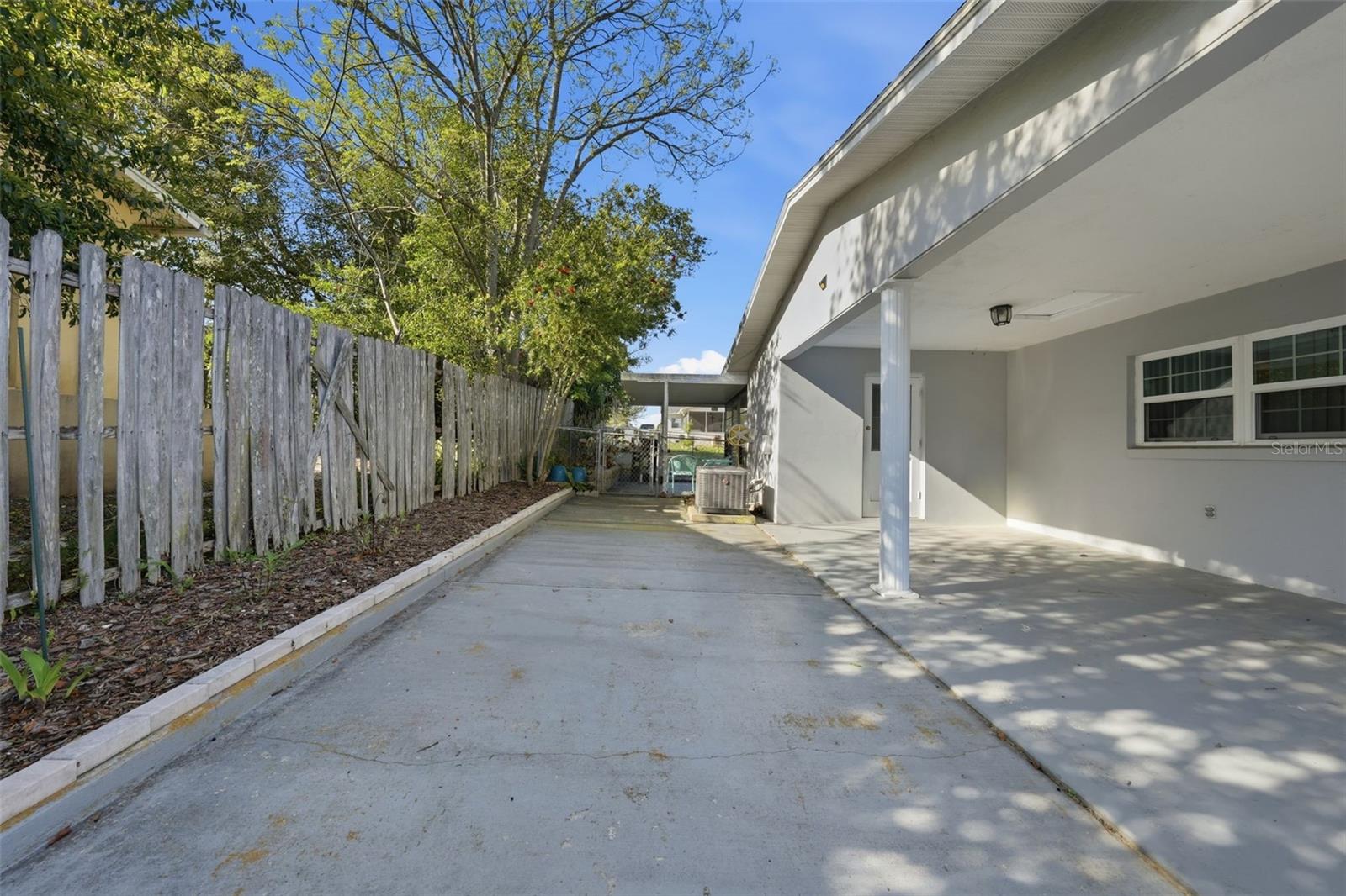 Image 32 of 45 For 6 Oak Hollow Drive