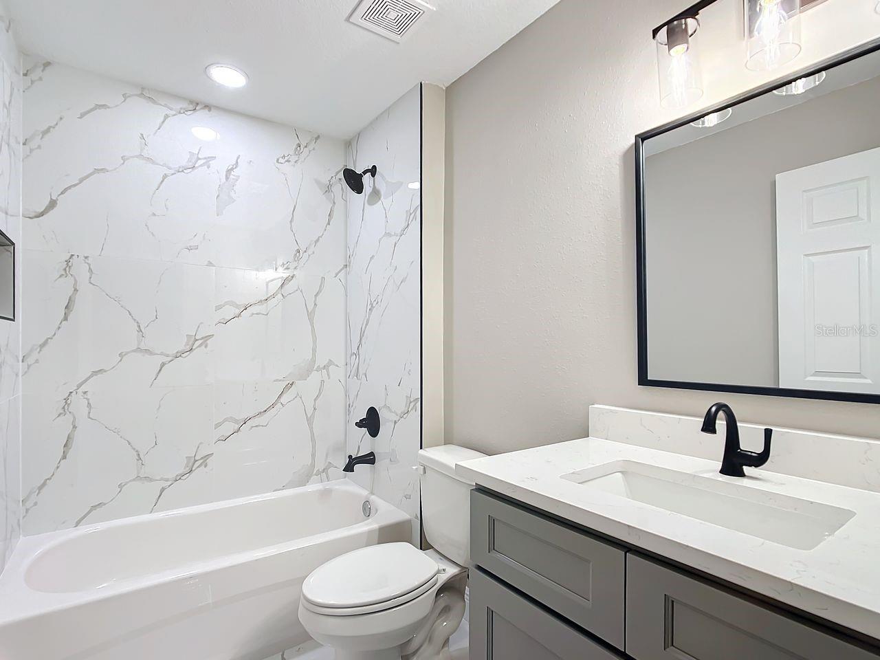 Image 19 of 32 For 15500? 49 Place