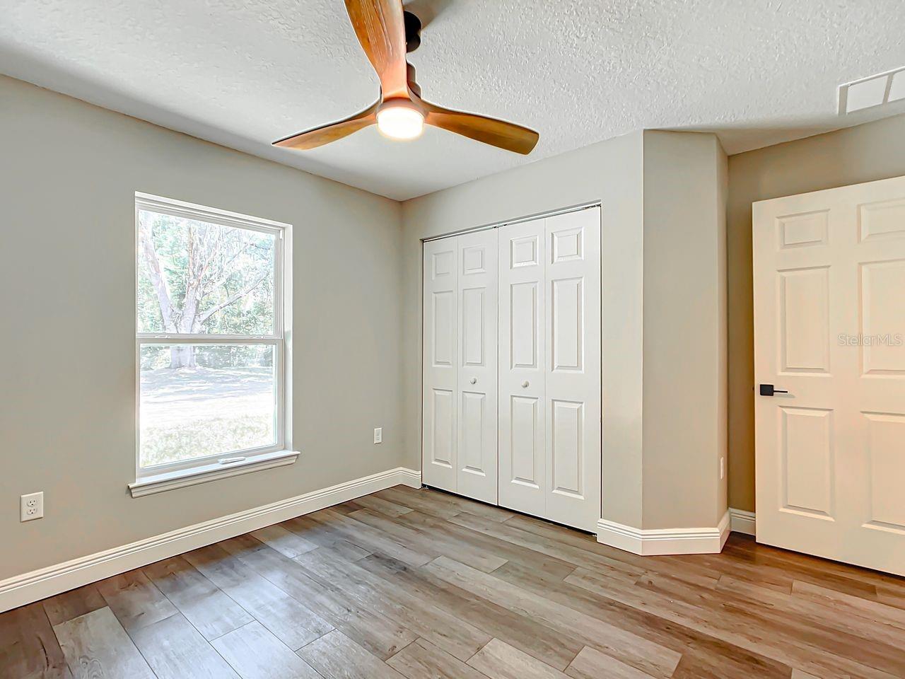 Image 22 of 32 For 15500? 49 Place