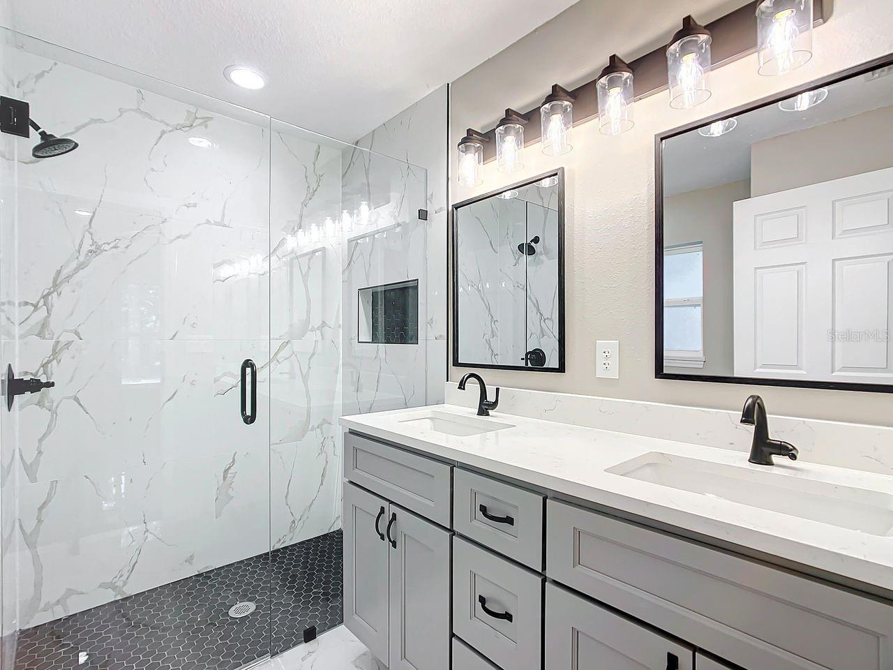 Image 28 of 32 For 15500? 49 Place