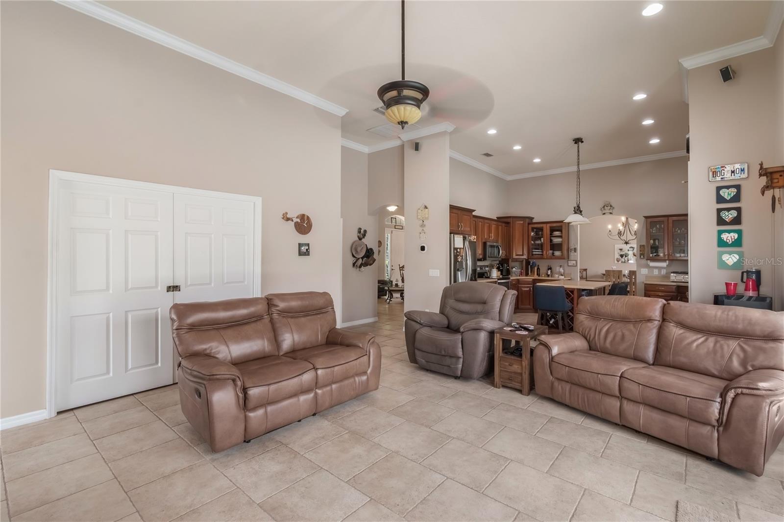 Image 16 of 100 For 13025 Gainesville Road